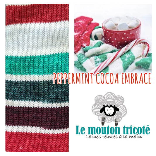 PEPPERMINT COCOA EMBRACE | LAINE À RAYURES